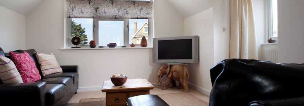 Longcross Hotel - bedroom