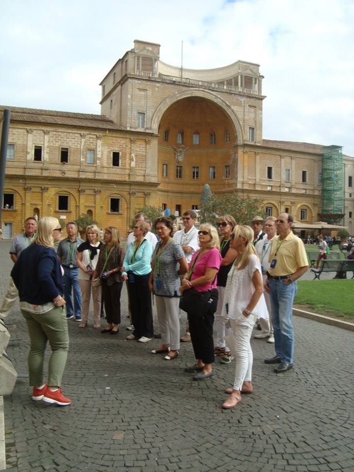 <h2>Rome, Florence & Lake Como Escorted 2016</h2>12 Nights including Rome, Florence & Lake Como | 5 Rounds | August 27 – September 8